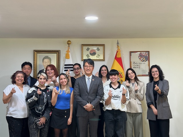 Nombramiento del segundo equipo de colaboradores honorarios “K‑Puente” 